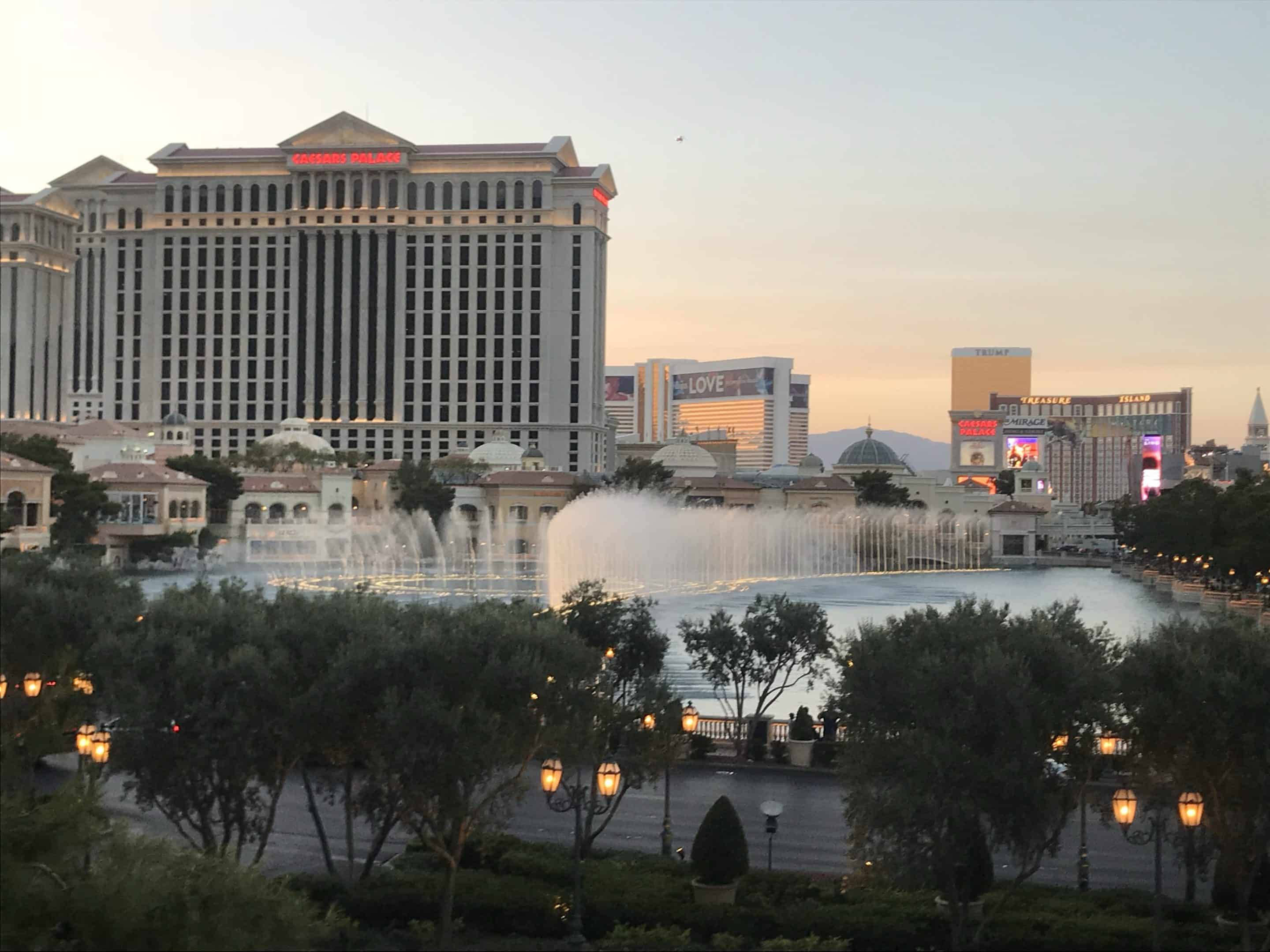 NEW! Caesars Rewards Visa Earn Status + 2 Free Nights w/ Tier Credits