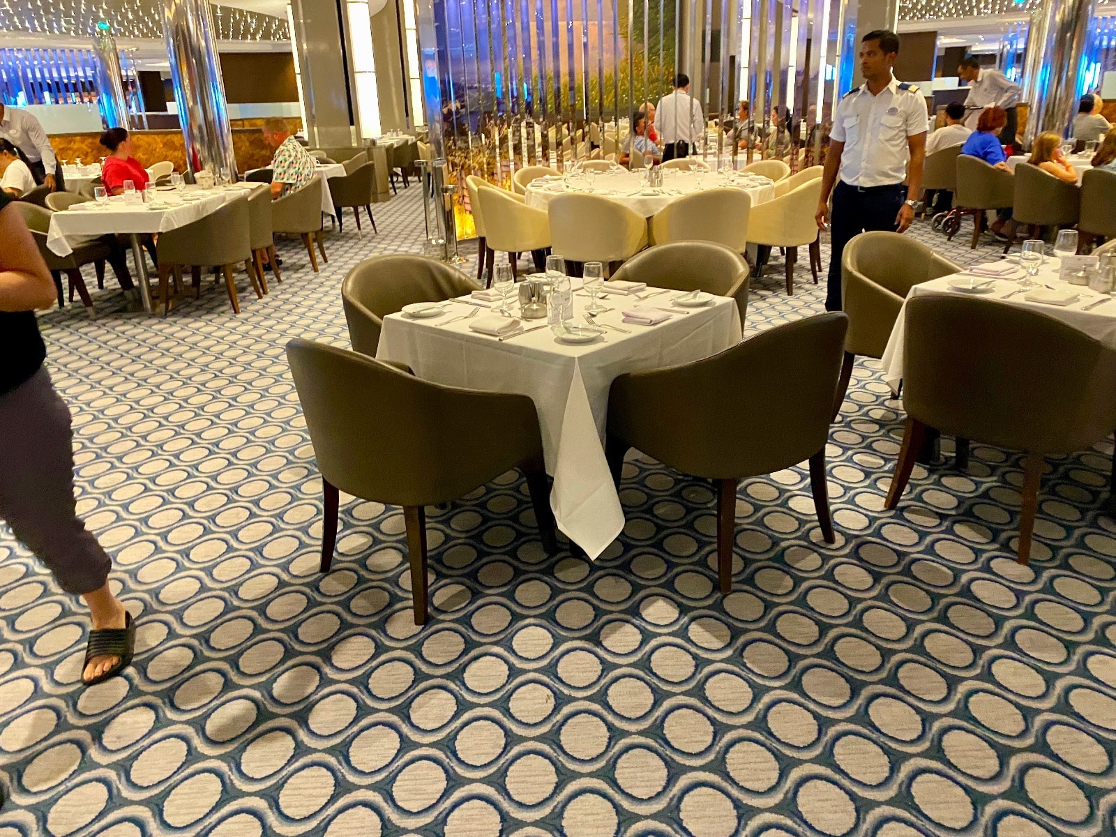 a group of people in a restaurant
